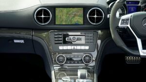 black and gray car stereo